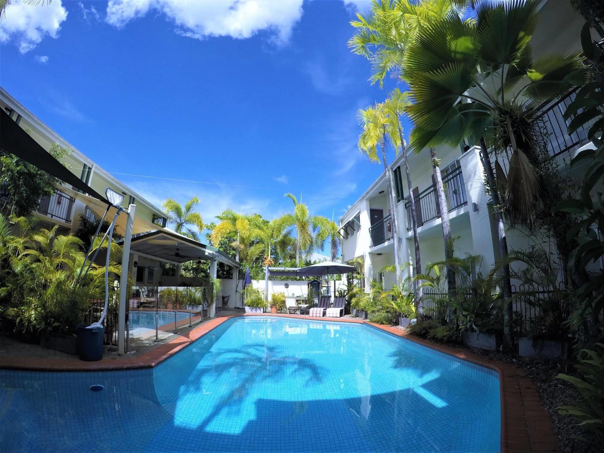 Crystal Garden Resort & Restaurant Cairns Extérieur photo